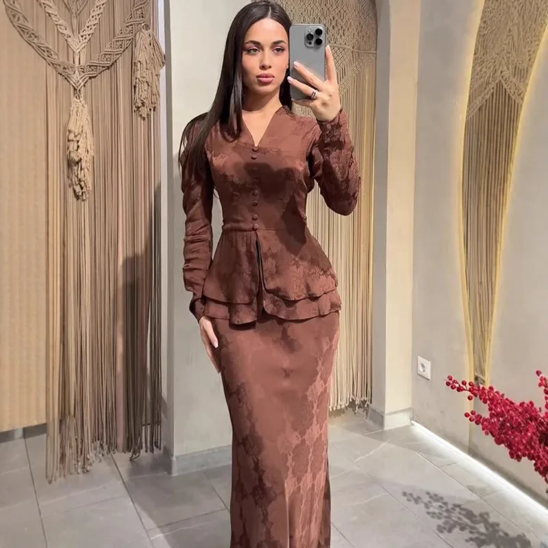 New Spring and Autumn Elegant Dress Retro Slimming Women's V-neck Long Sleeve High Waist Folded Dress Fake Two Piece
New Spring and Autumn Elegant Dress Retro Slimming Women's V-neck Long Sleeve High Waist Folded Dress Fake Two Piece