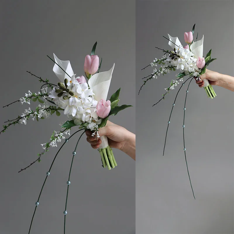 Holding artificial flower hyacinth calla lily cheongsam Xiuhe bride wedding ceremony photography home display snow willow pearls
Holding artificial flower hyacinth calla lily cheongsam Xiuhe bride wedding ceremony photography home display snow willow pearls