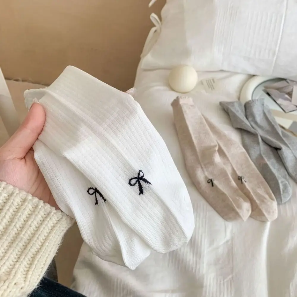 Loose Bow Socks Sweet Bubble Cotton Solid Color Calf Leg Hosiery Breathable Soft Girls Ballet Socks
Loose Bow Socks Sweet Bubble Cotton Solid Color Calf Leg Hosiery Breathable Soft Girls Ballet Socks