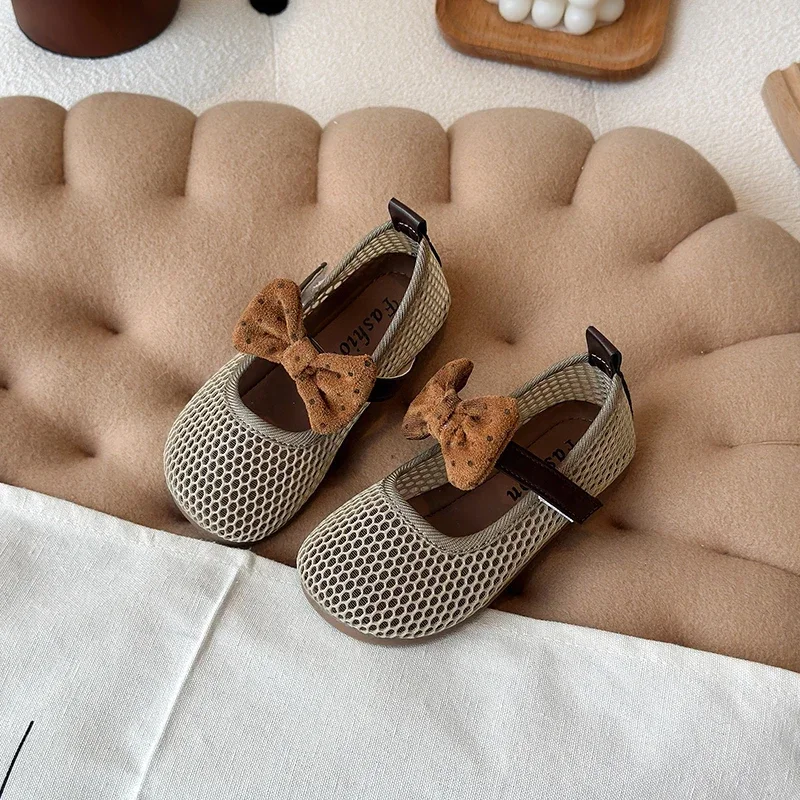 Kids Flat Shoes with Sweet Polka Dots 2025 Summer New Girls Princess Shoes Mesh Breathable Children Weave Shoes Round Toes Ins
Kids Flat Shoes with Sweet Polka Dots 2025 Summer New Girls Princess Shoes Mesh Breathable Children Weave Shoes Round Toes Ins