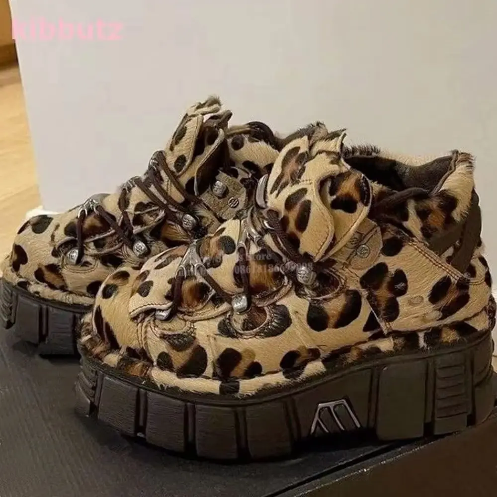 Lace Up Leopard Sneakers Y2K Punk Dark Style Fashion Round Toe Flat Heel Casual Sport Shoes for Women Luxury Sexy Concise Newest
Lace Up Leopard Sneakers Y2K Punk Dark Style Fashion Round Toe Flat Heel Casual Sport Shoes for Women Luxury Sexy Concise Newest