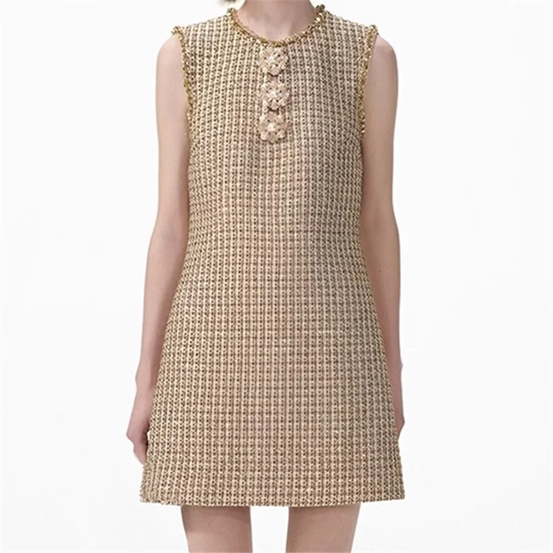 Women's dress 2024 Autumn Fashion Button Decorative Sleeveless Mini Dress High quality sequin bead Short dresses party dresses
Women's dress 2024 Autumn Fashion Button Decorative Sleeveless Mini Dress High quality sequin bead Short dresses party dresses