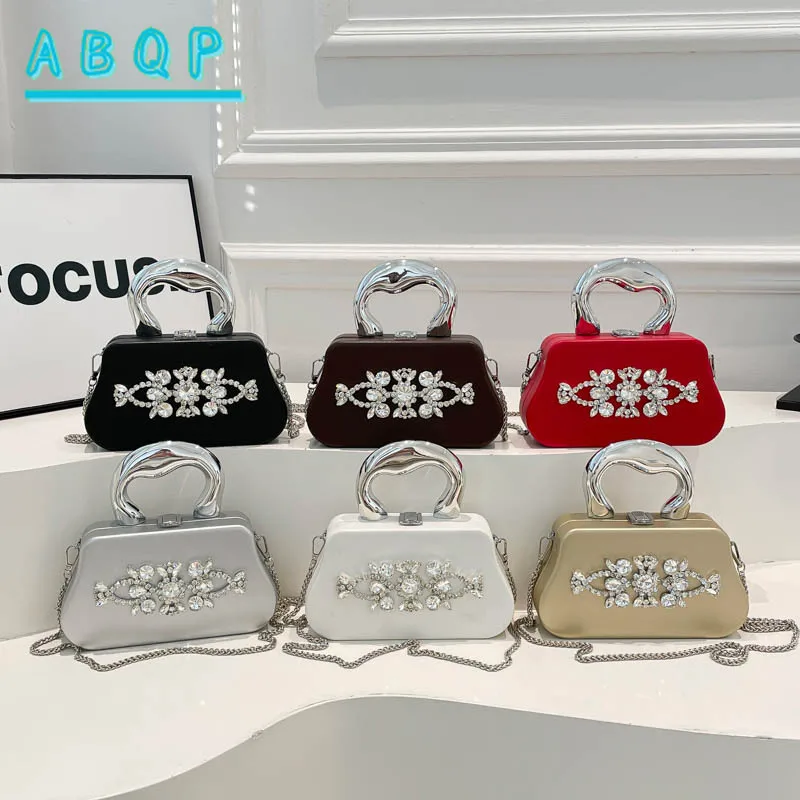 ABQP New Women's Shoulder Bag Luxury Brand Diamond-encrusted Women's Shoulder Messenger Bag Fashion Hard Shell Box Banquet Bag
ABQP New Women's Shoulder Bag Luxury Brand Diamond-encrusted Women's Shoulder Messenger Bag Fashion Hard Shell Box Banquet Bag