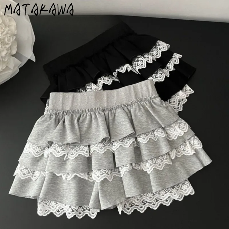 Matakawa Lace Ruffles Y2k Mini Skirts Autumn Winter Vintage Korean Fashion Faldas Mujer High Waist Sexy A-line Women Skirt
Matakawa Lace Ruffles Y2k Mini Skirts Autumn Winter Vintage Korean Fashion Faldas Mujer High Waist Sexy A-line Women Skirt