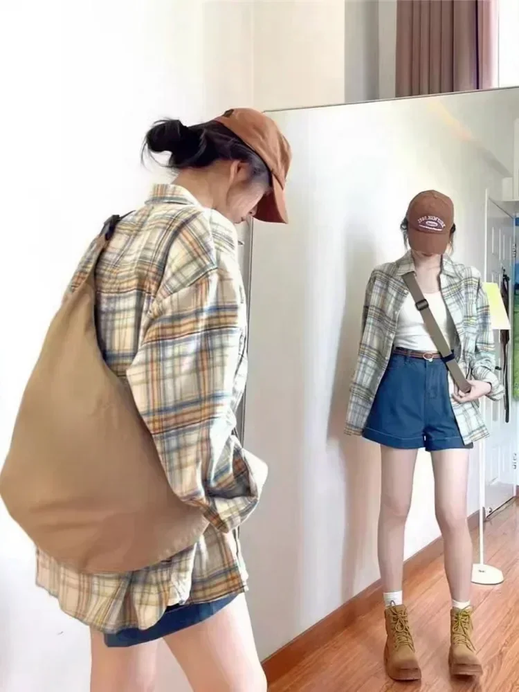Vintage Plaid Stripe Women's Shirt Ladies Korean Style Tops Thin Loose Long-sleeved Sunscreen Coat Spring Streetwear Sweet Cool
Vintage Plaid Stripe Women's Shirt Ladies Korean Style Tops Thin Loose Long-sleeved Sunscreen Coat Spring Streetwear Sweet Cool