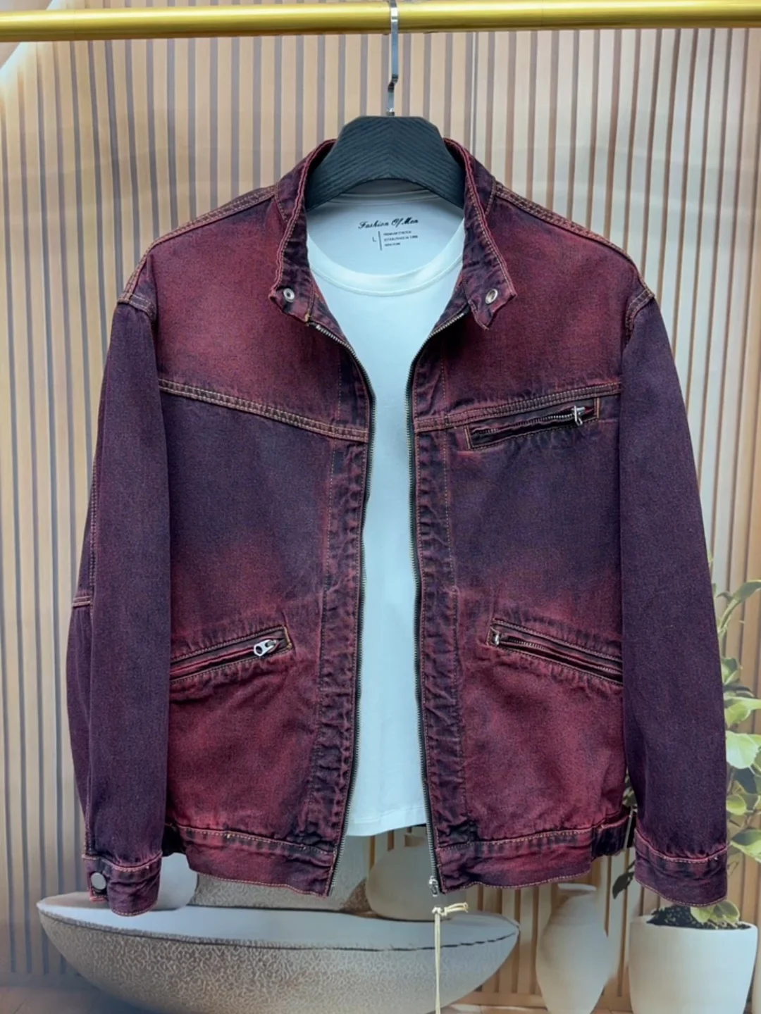 Spring Autumn Men's New Flip Collar Denim Jacket Outerwear Trendy Versatile High-End Personality Quality Cool Standard Fit Ca...
Spring Autumn Men's New Flip Collar Denim Jacket Outerwear Trendy Versatile High-End Personality Quality Cool Standard Fit Ca...