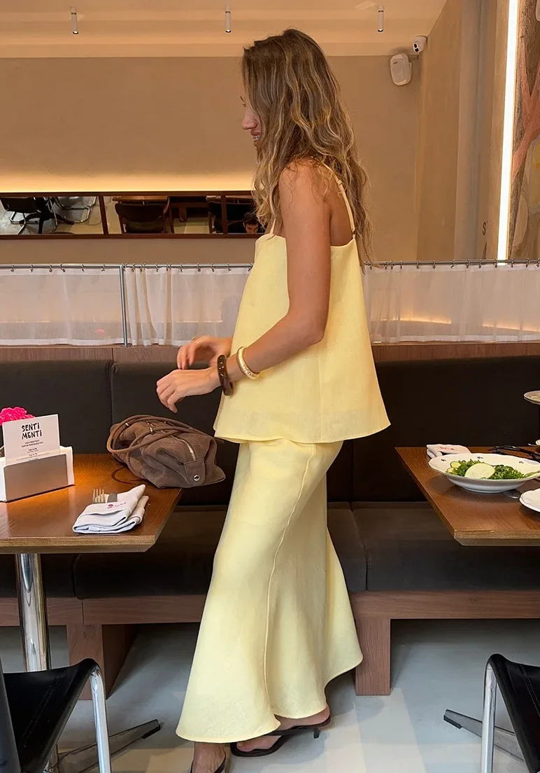 Yellow Linen 2 Piece Outfit Women Spaghetti Strap Loose Camisole Midi Skirt Elegant Casual Beach Vacation Daily Summer Set 2026
Yellow Linen 2 Piece Outfit Women Spaghetti Strap Loose Camisole Midi Skirt Elegant Casual Beach Vacation Daily Summer Set 2026