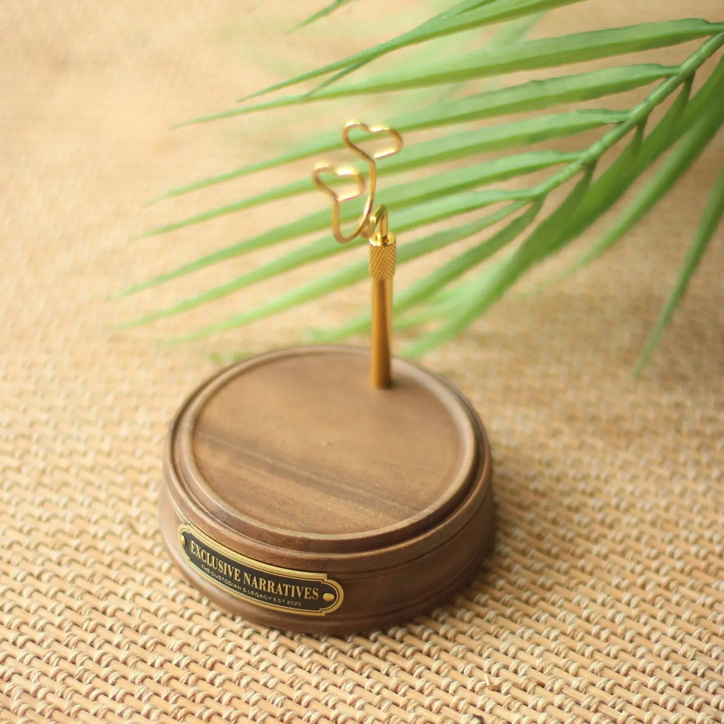 Suitable for ob11 doll 12 points doll az bright moon a has moxa fire moxa water uf animal body p102 flying retro black walnut
Suitable for ob11 doll 12 points doll az bright moon a has moxa fire moxa water uf animal body p102 flying retro black walnut