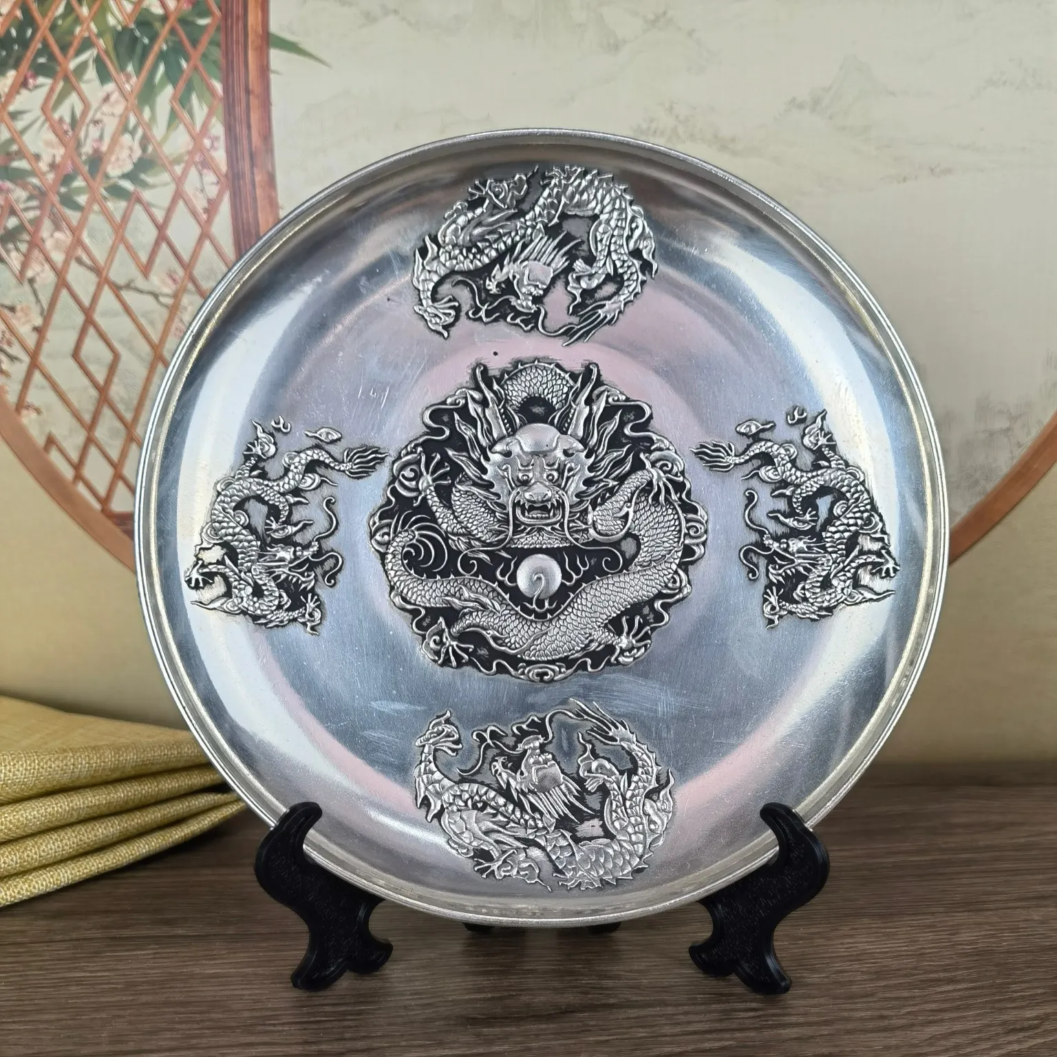 Wulong play beads, silver plates, plates, household handicrafts, desktop ornaments, fine workmanship
Wulong play beads, silver plates, plates, household handicrafts, desktop ornaments, fine workmanship