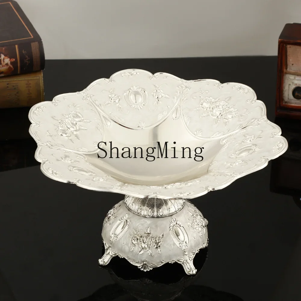 CL light luxury fruit plate fashion creative zinc alloy fruit plate exquisite high-end handicrafts snacks snack plate
CL light luxury fruit plate fashion creative zinc alloy fruit plate exquisite high-end handicrafts snacks snack plate
