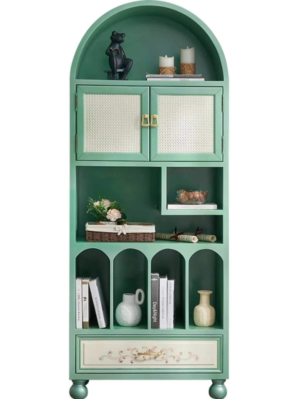 American solid wood bookcase arched decorative cabinet retro living room bedroom integrated storage
American solid wood bookcase arched decorative cabinet retro living room bedroom integrated storage