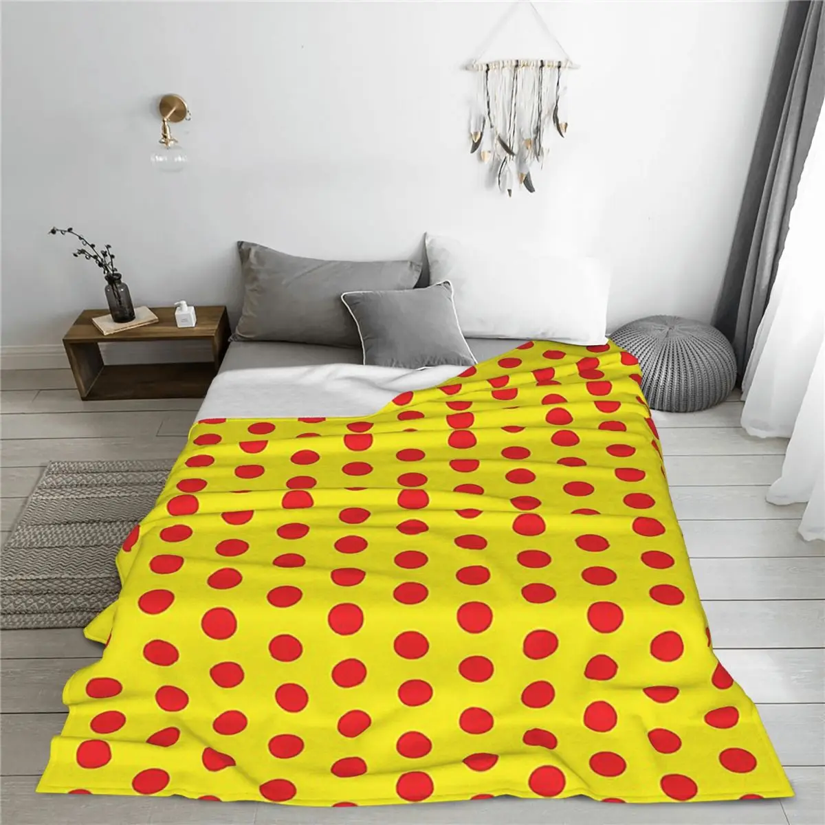 Classic Red And Yellow Polka Dot Pattern Blankets Flannel Warm Throw Blankets for Home Bedroom Office Throws Bedspread Quilt
Classic Red And Yellow Polka Dot Pattern Blankets Flannel Warm Throw Blankets for Home Bedroom Office Throws Bedspread Quilt