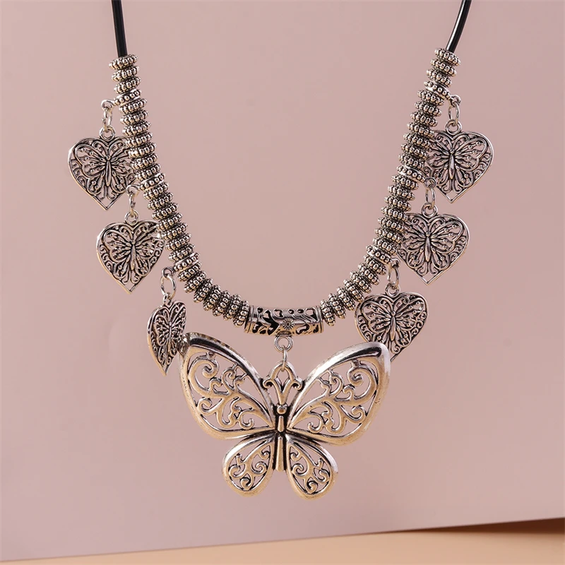 Bohemian Butterfly Necklace for Women Ethnic Alloy Love Heart Pendant Necklace Girls Party Festival Jewelry Decoration
Bohemian Butterfly Necklace for Women Ethnic Alloy Love Heart Pendant Necklace Girls Party Festival Jewelry Decoration
