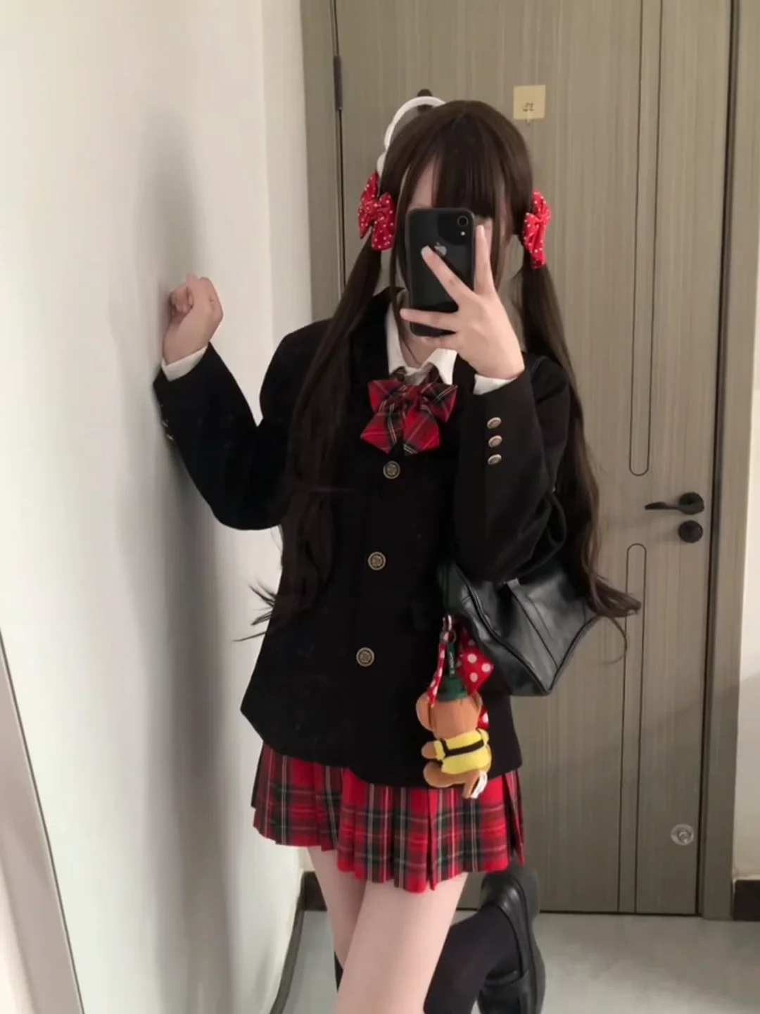 Original JK Uniform Plaid Skirt Set Short Skirt Suit Women's Autumn Winter School Supply Long Sleeve Shirt Four-piece Suit
Original JK Uniform Plaid Skirt Set Short Skirt Suit Women's Autumn Winter School Supply Long Sleeve Shirt Four-piece Suit
