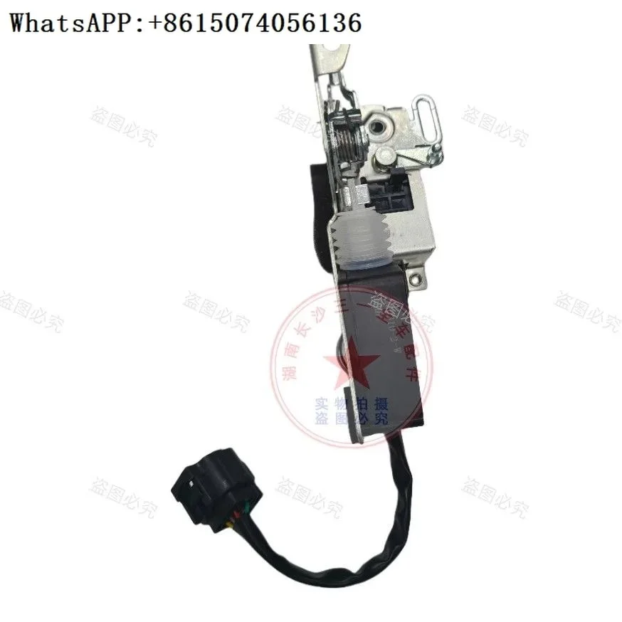 Оригинальный заводской дверной замок, версия Цзяншань, тяговый блок кузова, механизм ядра замка грузовика
Оригинальный заводской дверной замок, версия Цзяншань, тяговый блок кузова, механизм ядра замка грузовика