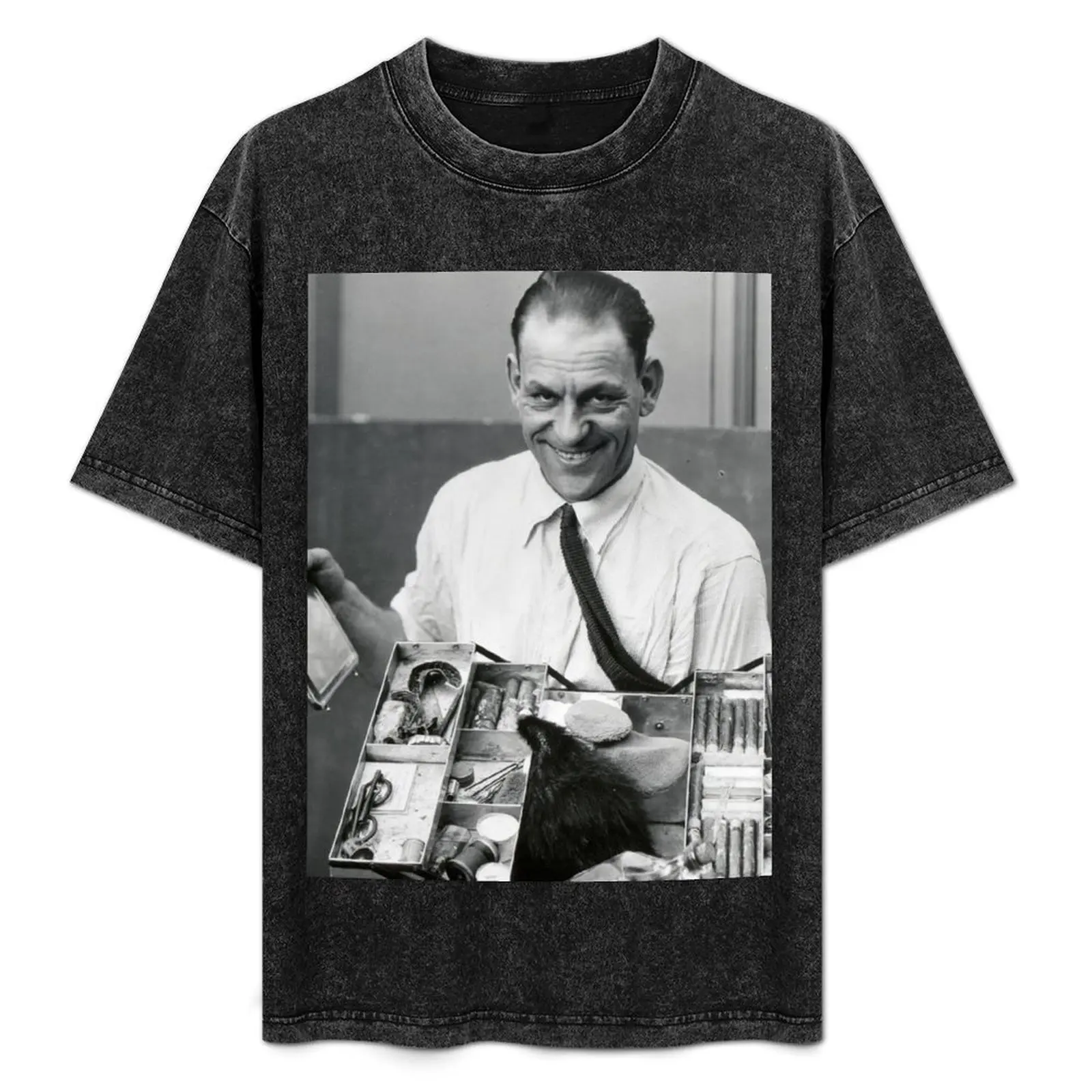 Lon Chaney and his Makeup kit T-Shirt High Elasticity Sports T-Shirt
Lon Chaney and his Makeup kit T-Shirt High Elasticity Sports T-Shirt