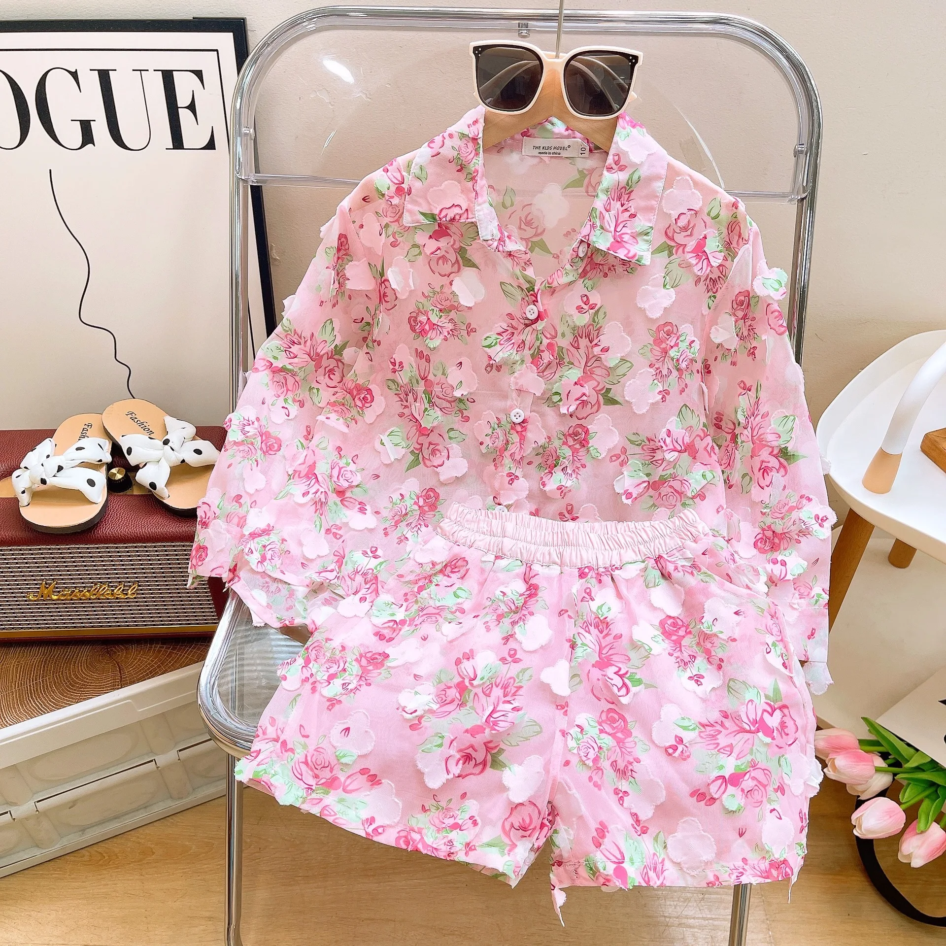 Girls Clothes Suit Korean Style Flower Sun Protection Clothing Set 2024 Summer New Baby Long Sleeve Shirt and Shorts Two Sets
Girls Clothes Suit Korean Style Flower Sun Protection Clothing Set 2024 Summer New Baby Long Sleeve Shirt and Shorts Two Sets
