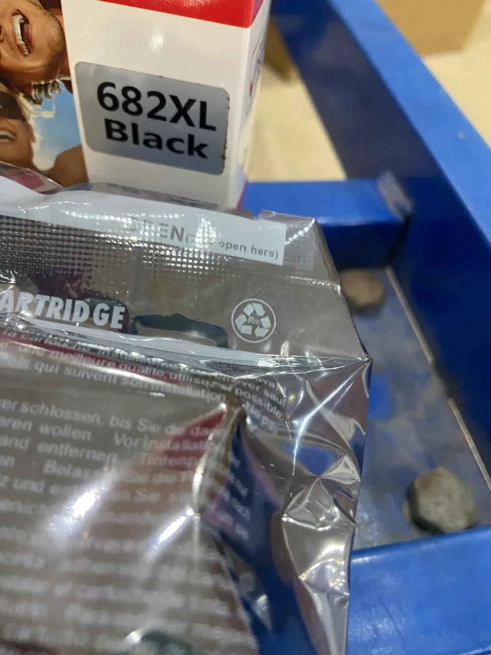 Remanufactured Ink Cartridge For HP 682 682xl Replacement for HP Deskjet 4175 4178 6078 6478 printer
Remanufactured Ink Cartridge For HP 682 682xl Replacement for HP Deskjet 4175 4178 6078 6478 printer