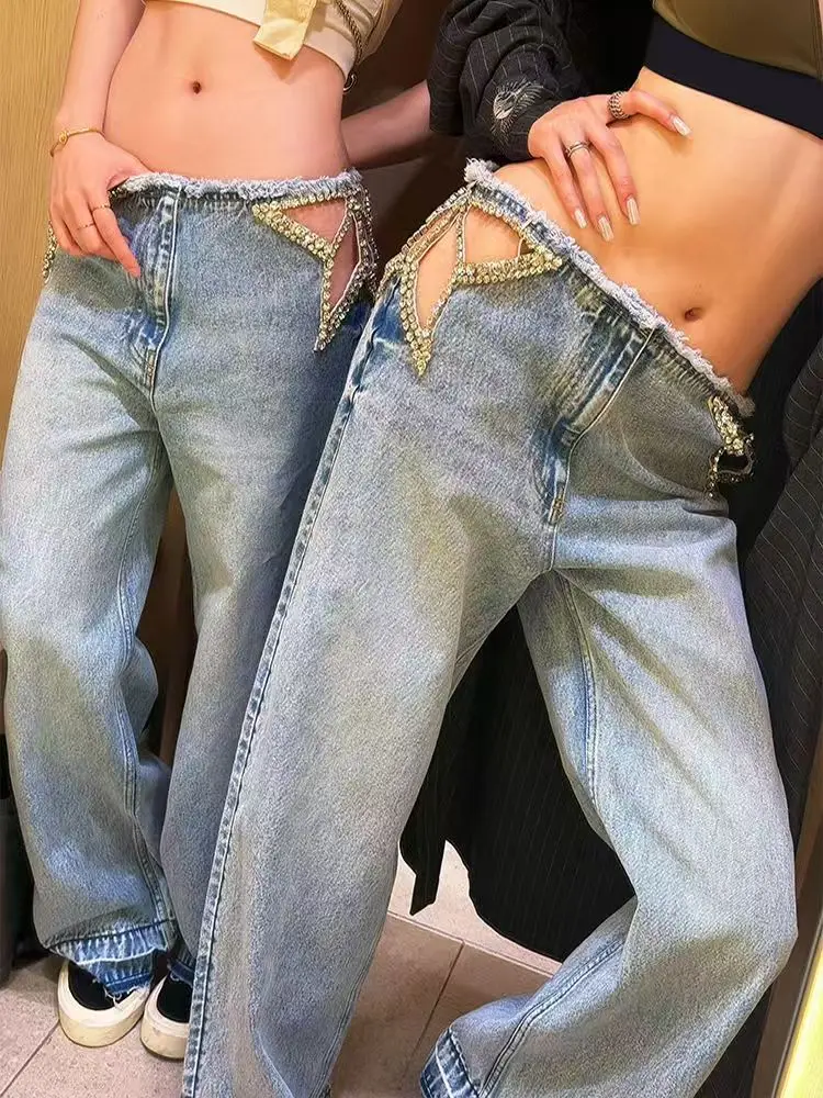 Y2K American Retro Star Cut-Out Embellished Women Blue High-Waisted Fashion Hip-Hop Streetwear Casual Loose Denim Jeans
Y2K American Retro Star Cut-Out Embellished Women Blue High-Waisted Fashion Hip-Hop Streetwear Casual Loose Denim Jeans