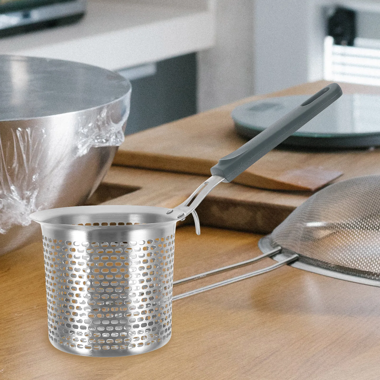 Stainless Steel Fine Mesh Strainer Noodle Spoon Pasta Basket Hot Pot Strainer Deep Fry Tool Cooking Supply
Stainless Steel Fine Mesh Strainer Noodle Spoon Pasta Basket Hot Pot Strainer Deep Fry Tool Cooking Supply