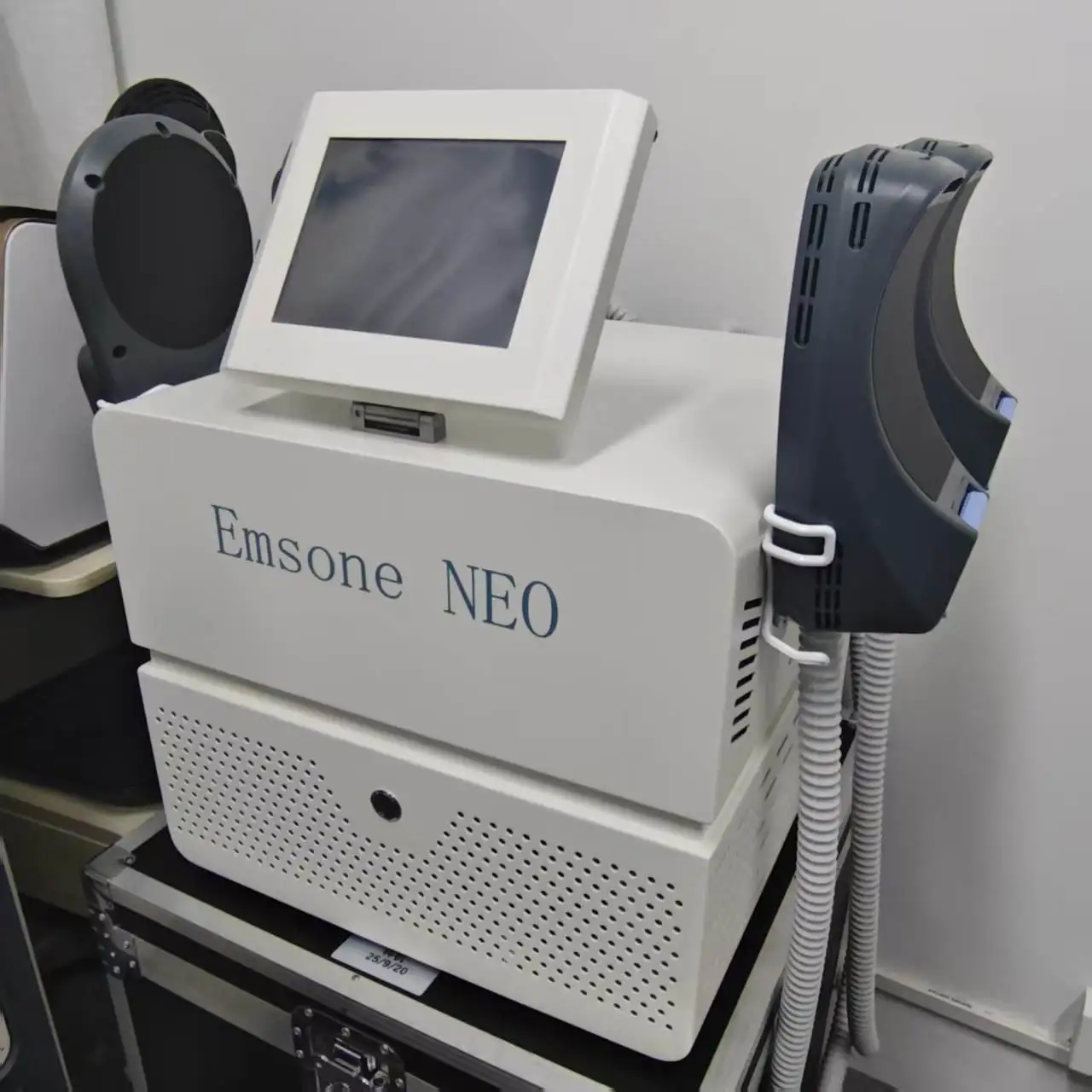 Beauty Tech Home Devices 15 Tesla HI EMT EMS RF Muscle Stimulation Machine for Home Commercial Use Therapy Emsone NEO
Beauty Tech Home Devices 15 Tesla HI EMT EMS RF Muscle Stimulation Machine for Home Commercial Use Therapy Emsone NEO