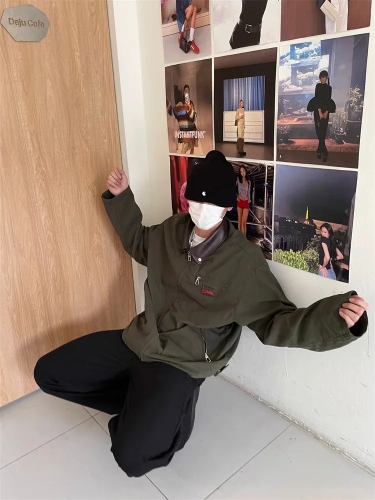 Американская ретро-куртка из кожи с вставками в стиле пэчворк, мужская повседневная уличная верхняя одежда, молодежный тренд, весна-осень-зима
Американская ретро-куртка из кожи с вставками в стиле пэчворк, мужская повседневная уличная верхняя одежда, молодежный тренд, весна-осень-зима