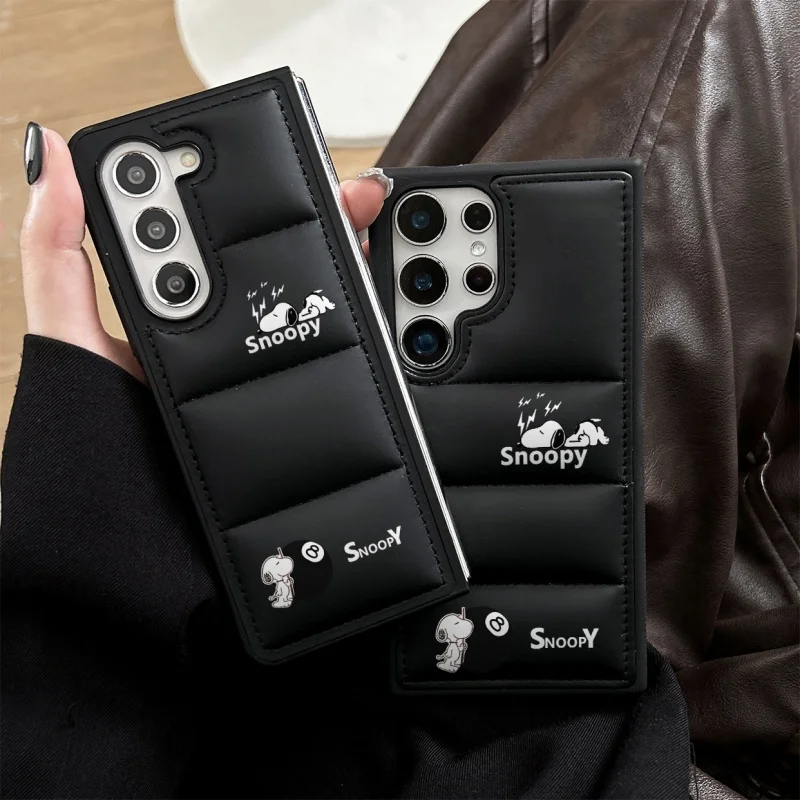Cute sleep Snoopy Luxury Down Jacket cloth cartoon Folding Phone Case For Samsung Z Flip 3 4 5 6 7 ZFold 3 4 5 6 7 Snoopy cover
Cute sleep Snoopy Luxury Down Jacket cloth cartoon Folding Phone Case For Samsung Z Flip 3 4 5 6 7 ZFold 3 4 5 6 7 Snoopy cover