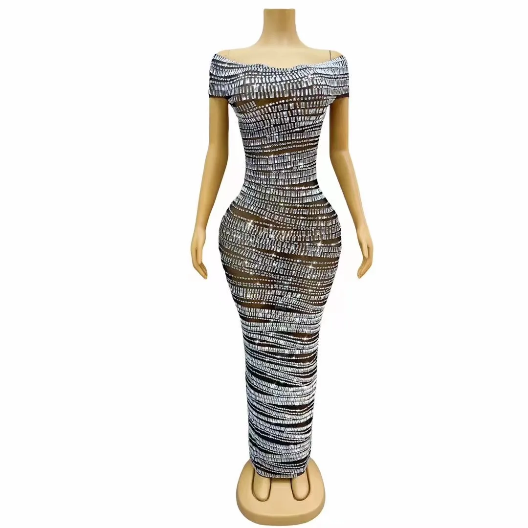 Sparkly Rhinestones Long Dress for Women Sexy Off-shoulder See Through Evening Prom Celebrate Birthday Dress Photo Shoot Wear
Sparkly Rhinestones Long Dress for Women Sexy Off-shoulder See Through Evening Prom Celebrate Birthday Dress Photo Shoot Wear