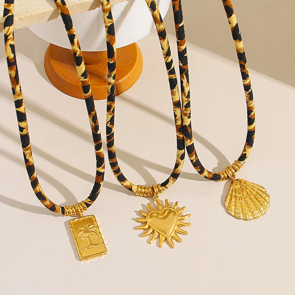 Freetry New Stainless Steel Sun Scallop Heart Pendant Necklace for Women Retro Leopard Adjustable Rope Chain Choker Necklace Y2K
Freetry New Stainless Steel Sun Scallop Heart Pendant Necklace for Women Retro Leopard Adjustable Rope Chain Choker Necklace Y2K