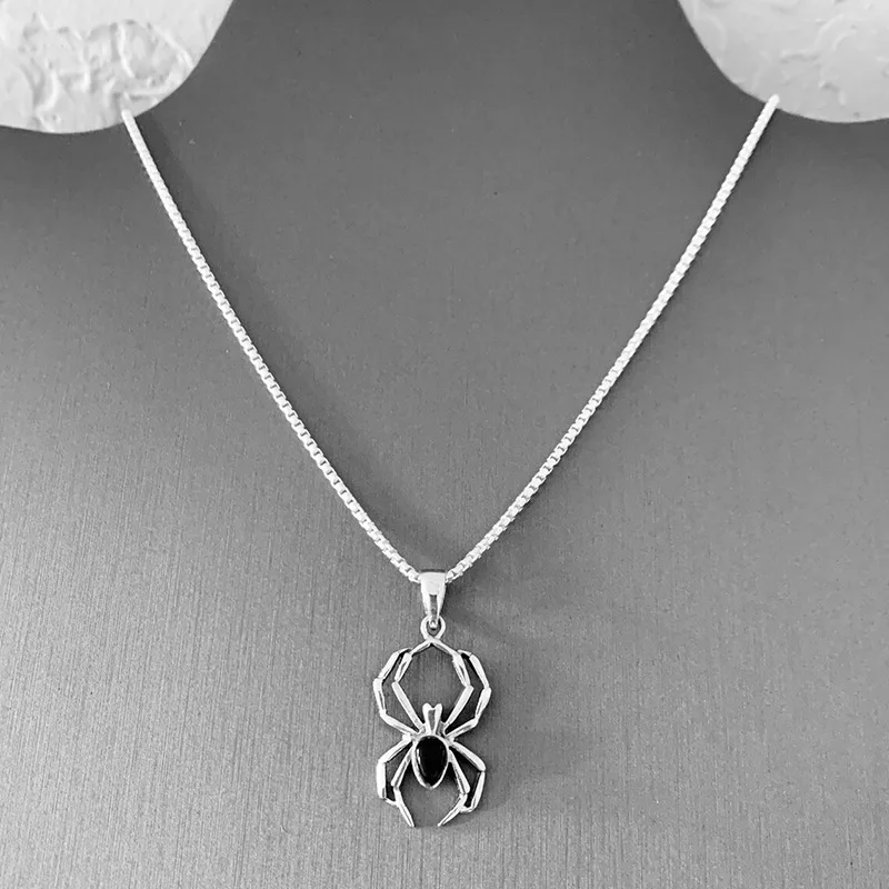 Halloween Ghost Spider Pendant Necklace Creative European American Exaggerated Party Jewelry Hot Selling Cross-Border
Halloween Ghost Spider Pendant Necklace Creative European American Exaggerated Party Jewelry Hot Selling Cross-Border