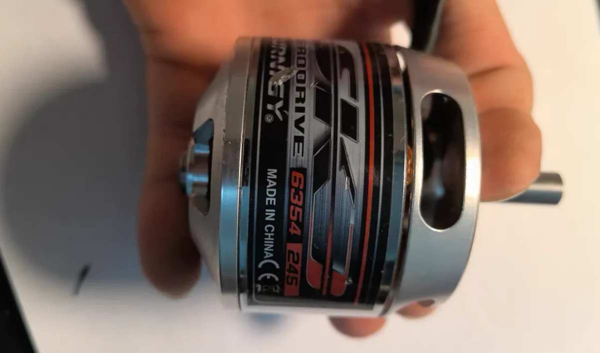 Turnigy Aerodrive SK3 - 6350-245kv 14T Brushless Outrunner Motor 10S Lipoly Max Power: 2700W
Turnigy Aerodrive SK3 - 6350-245kv 14T Brushless Outrunner Motor 10S Lipoly Max Power: 2700W