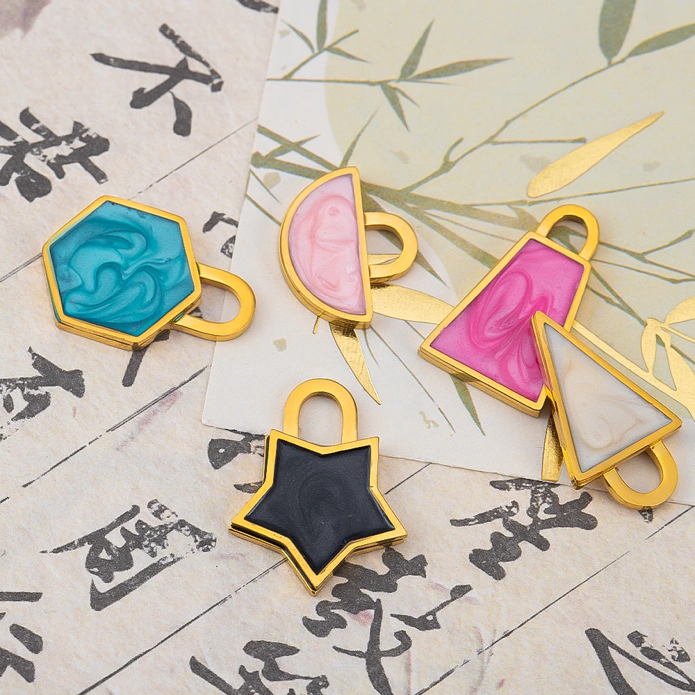 Polygonal Pendant Oil Drip Enamel Stainless Steel Solid Color Pendant, DIY Jewelry, Bracelet Maker, Charms, 5 pcs/lot
Polygonal Pendant Oil Drip Enamel Stainless Steel Solid Color Pendant, DIY Jewelry, Bracelet Maker, Charms, 5 pcs/lot