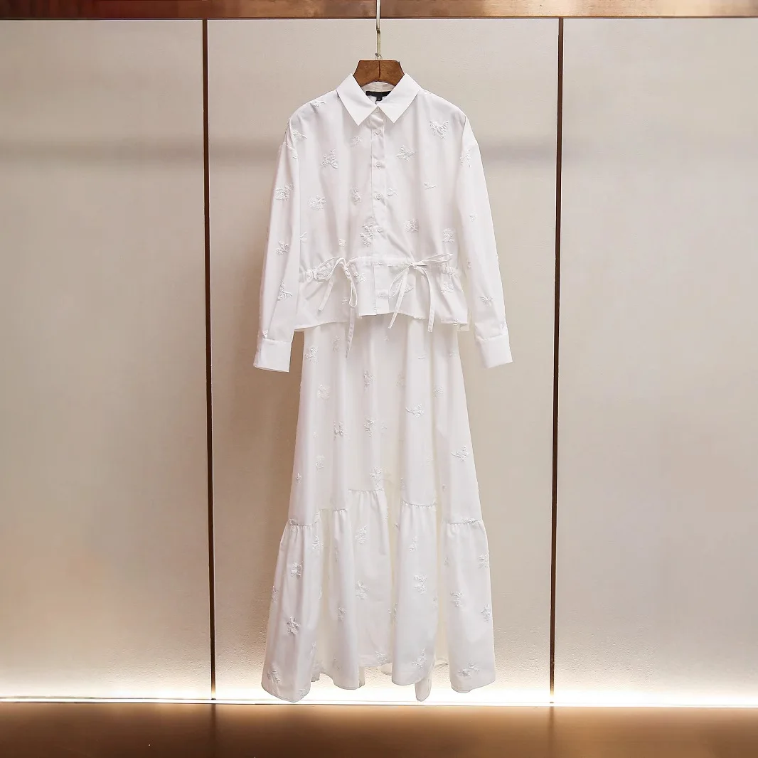 Exquisite ort Embroidered irt with Dstring Top And ter Skirt Set High-End Women's Faion Spring Summer New Arrival
Exquisite ort Embroidered irt with Dstring Top And ter Skirt Set High-End Women's Faion Spring Summer New Arrival
