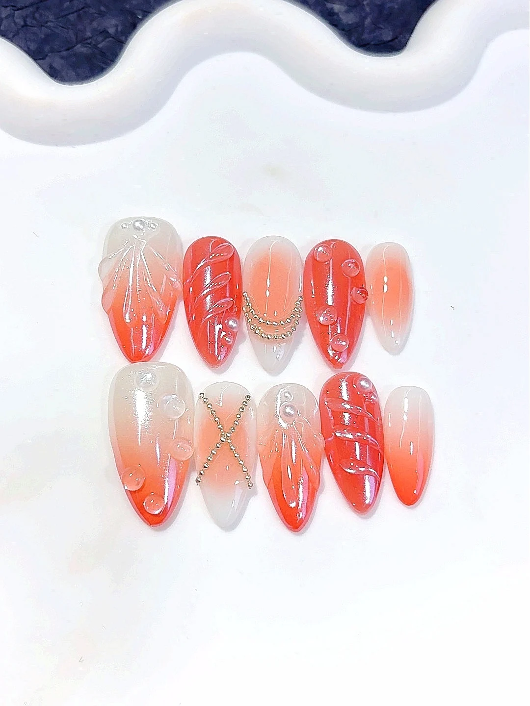 Coral Ombre Press on Nails - 3D Pearl Chain Accent Almond False Nails Handmade for Women(D614)
Coral Ombre Press on Nails - 3D Pearl Chain Accent Almond False Nails Handmade for Women(D614)