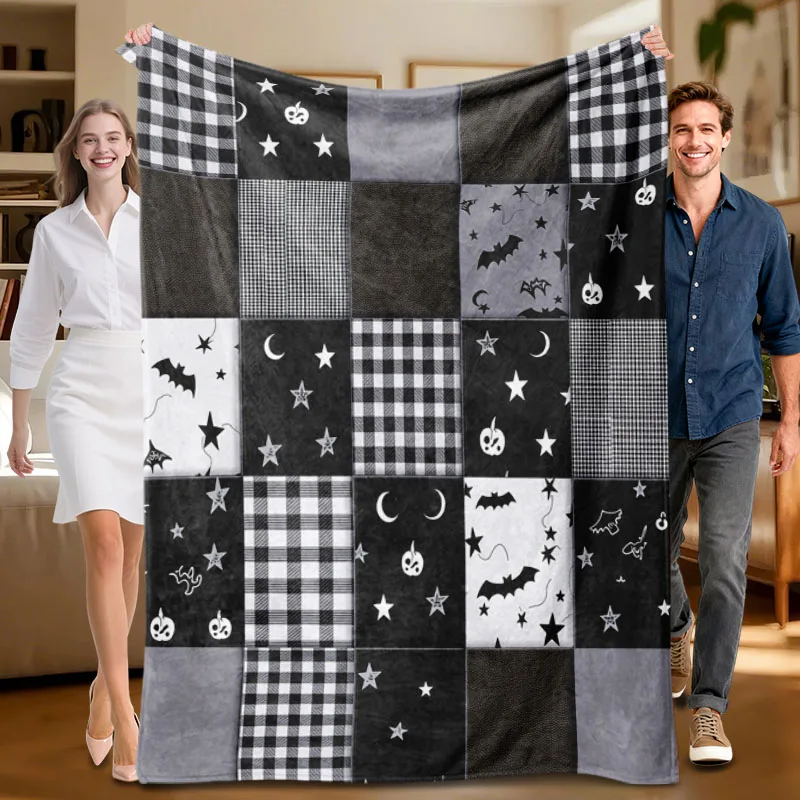 1 piece Halloween-themed patchwork flannel blanket, perfect for sofa, bed, office. Ideal gift for family, friends, and holidays.
1 piece Halloween-themed patchwork flannel blanket, perfect for sofa, bed, office. Ideal gift for family, friends, and holidays.