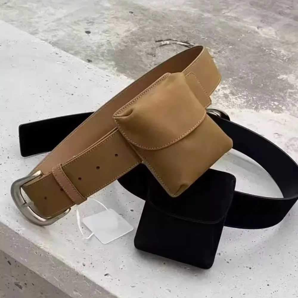 Vintage Casual Belt Women's Handbags All Match Streetwear Fashion Mini Bags Solid Purses Y2k Aesthetic Simple Trendy Waist Packs
Vintage Casual Belt Women's Handbags All Match Streetwear Fashion Mini Bags Solid Purses Y2k Aesthetic Simple Trendy Waist Packs