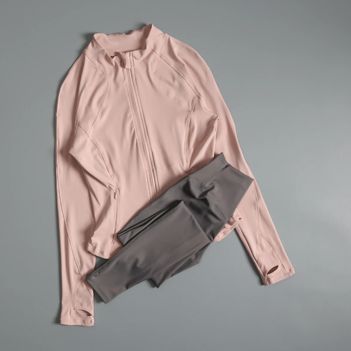 Yoga suits for women's spring and autumn gym training professional running speed dry clothes high waist nude sense sports
Yoga suits for women's spring and autumn gym training professional running speed dry clothes high waist nude sense sports