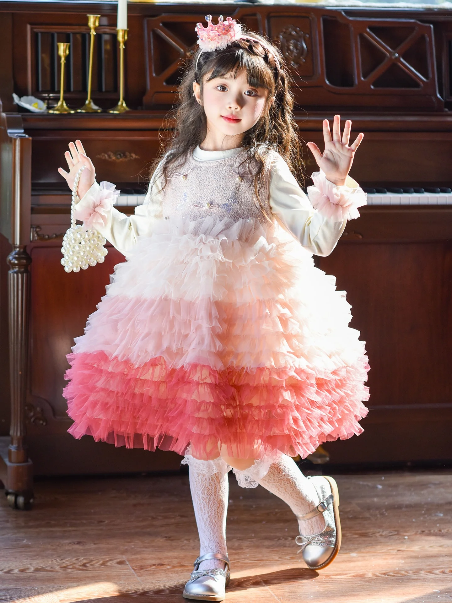 Girls Gradient Color Tulle Cake Skirt Set Spring Sweet Princess Style Fluffy Dress Ultra Fairy Tale Look Long Sleeve round Neck
Girls Gradient Color Tulle Cake Skirt Set Spring Sweet Princess Style Fluffy Dress Ultra Fairy Tale Look Long Sleeve round Neck