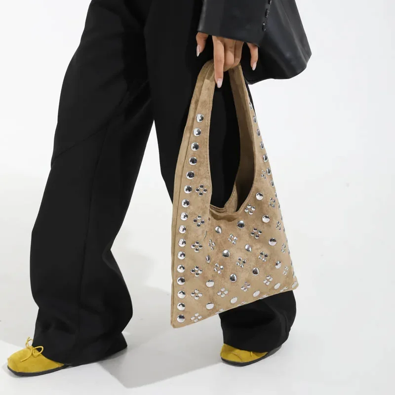 Luxury Vintage Diaper Bag Women's Elegant Crossbody Handbag Minimalist Designer Tote Leather Classic Paris Fashion Bag
Luxury Vintage Diaper Bag Women's Elegant Crossbody Handbag Minimalist Designer Tote Leather Classic Paris Fashion Bag
