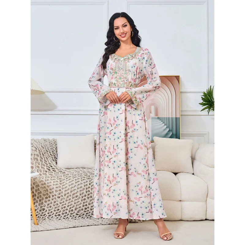 139 Middle Eastern Women's Clothing Arab Fashion New Neck Long Sleeve New European and American Dress Abaya
139 Middle Eastern Women's Clothing Arab Fashion New Neck Long Sleeve New European and American Dress Abaya