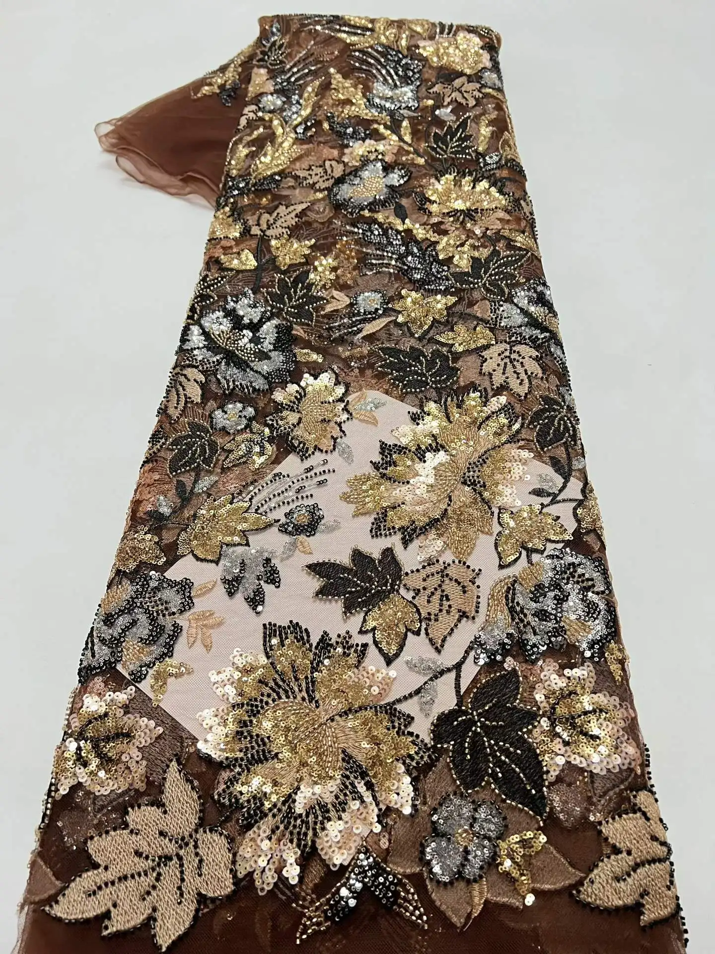 2026 High Quality Nigerian Beaded Lace Fabric 5 Yards End African Sequins Embroidery Tulle Lace For Wedding Party Dress Sewing
2026 High Quality Nigerian Beaded Lace Fabric 5 Yards End African Sequins Embroidery Tulle Lace For Wedding Party Dress Sewing
