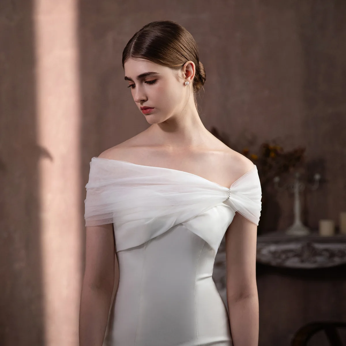 SLBRIDAL Elegant White Simple Flower Bridal Shoulder Shawl Wedding Cape Wear Veils Wedding Accessories for Bride Marriage Women
SLBRIDAL Elegant White Simple Flower Bridal Shoulder Shawl Wedding Cape Wear Veils Wedding Accessories for Bride Marriage Women