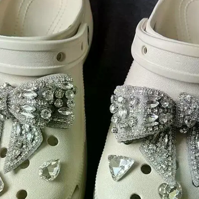 1 set of DIY accessories, artificial rhinestones, fashionable and elegant bow shoes in various colors
1 set of DIY accessories, artificial rhinestones, fashionable and elegant bow shoes in various colors