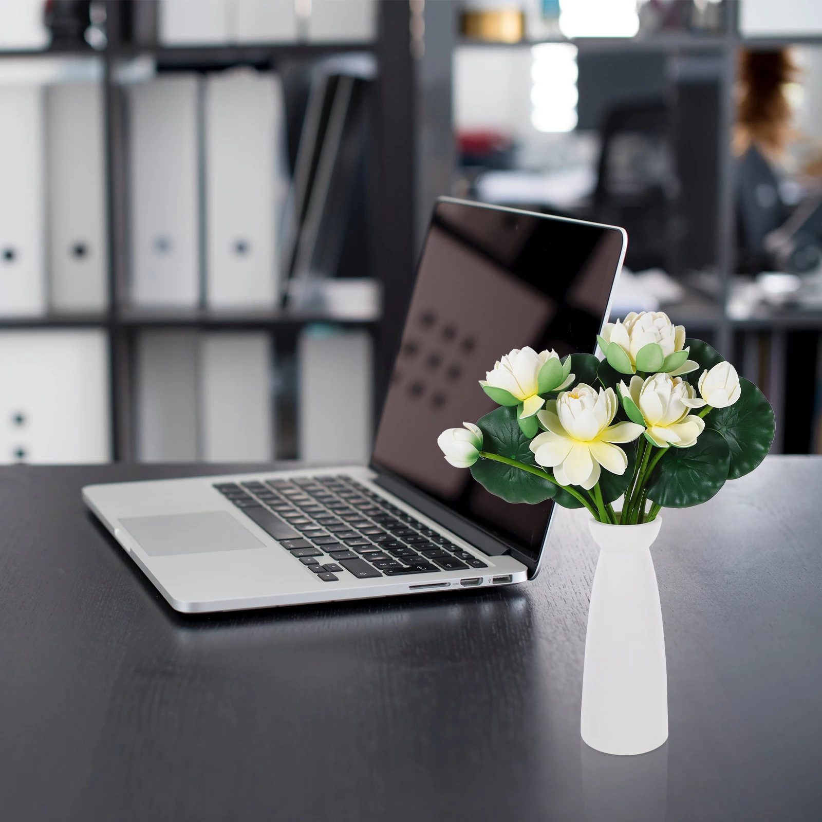 2 Pcs Simulated Lotus Decorative Flowers EVA Material Artificial Flower for Home Artificial Flower Adornments Wedding Office
2 Pcs Simulated Lotus Decorative Flowers EVA Material Artificial Flower for Home Artificial Flower Adornments Wedding Office