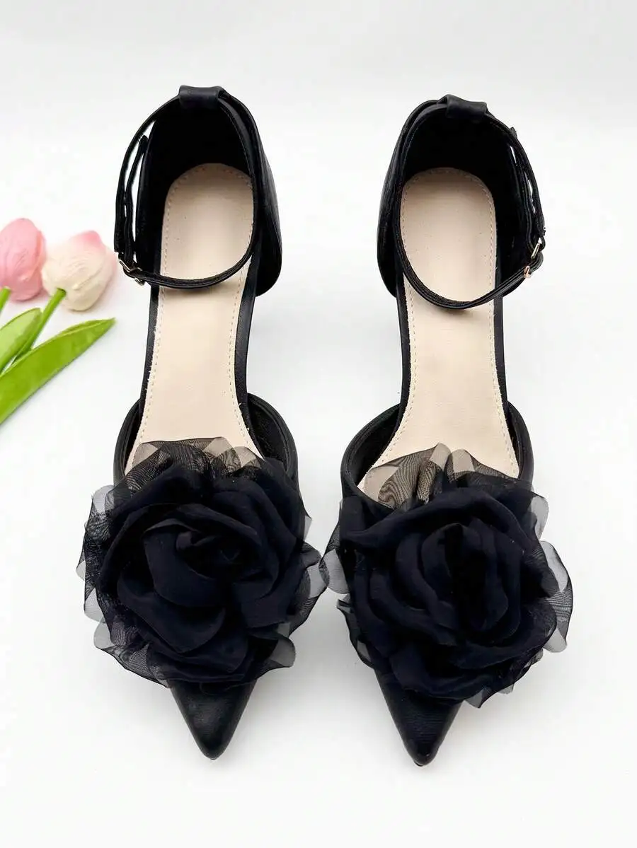 2pcs Black Fabric Rose Shoe Clips For Weddings Bridal High Heels
2pcs Black Fabric Rose Shoe Clips For Weddings Bridal High Heels