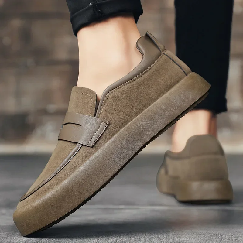 Loafers Men Shoes Leather Walking Shoes Business Non-slip Soft Bottom Work Loafers Round Flat Bottom Footwear Outdoor Sneaker
Loafers Men Shoes Leather Walking Shoes Business Non-slip Soft Bottom Work Loafers Round Flat Bottom Footwear Outdoor Sneaker
