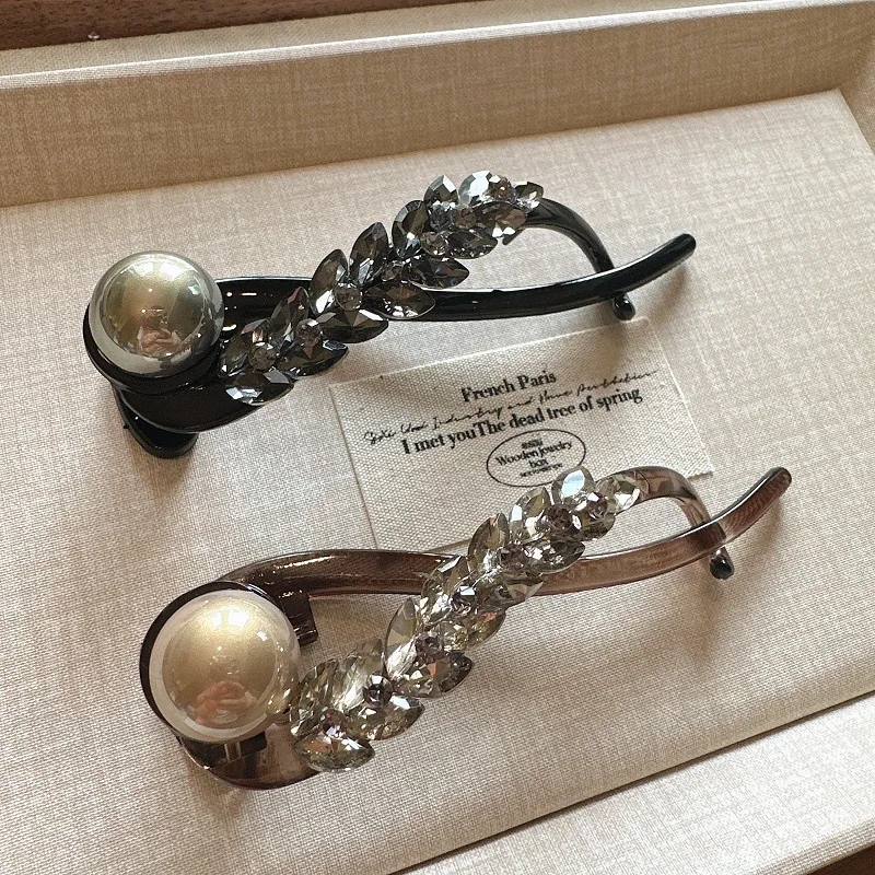 Korean High-End Aesthetic, Rhinestone, Wheat Sheaf, and Pearl Hairpin, One-Word Updo Hair Clip, Elegant Twisted Hairpin
Korean High-End Aesthetic, Rhinestone, Wheat Sheaf, and Pearl Hairpin, One-Word Updo Hair Clip, Elegant Twisted Hairpin