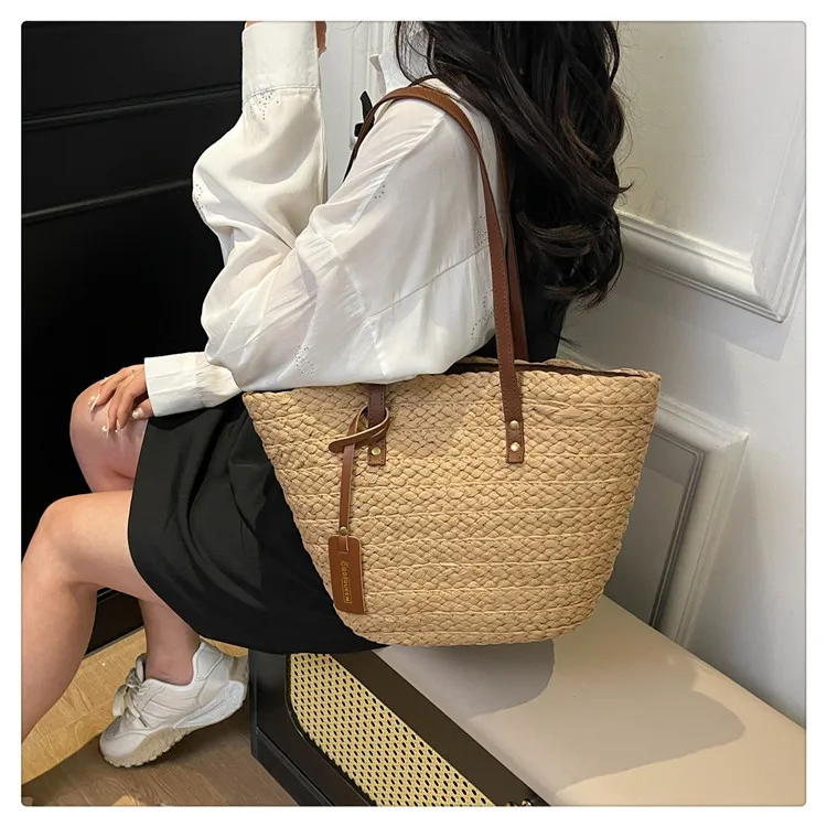 Women's Fashion Woven Straw Tote Bag 2025 New Large Capacity Shoulder Handbag Chic Beach Casual Summer Holiday Purse Trendy
Women's Fashion Woven Straw Tote Bag 2025 New Large Capacity Shoulder Handbag Chic Beach Casual Summer Holiday Purse Trendy