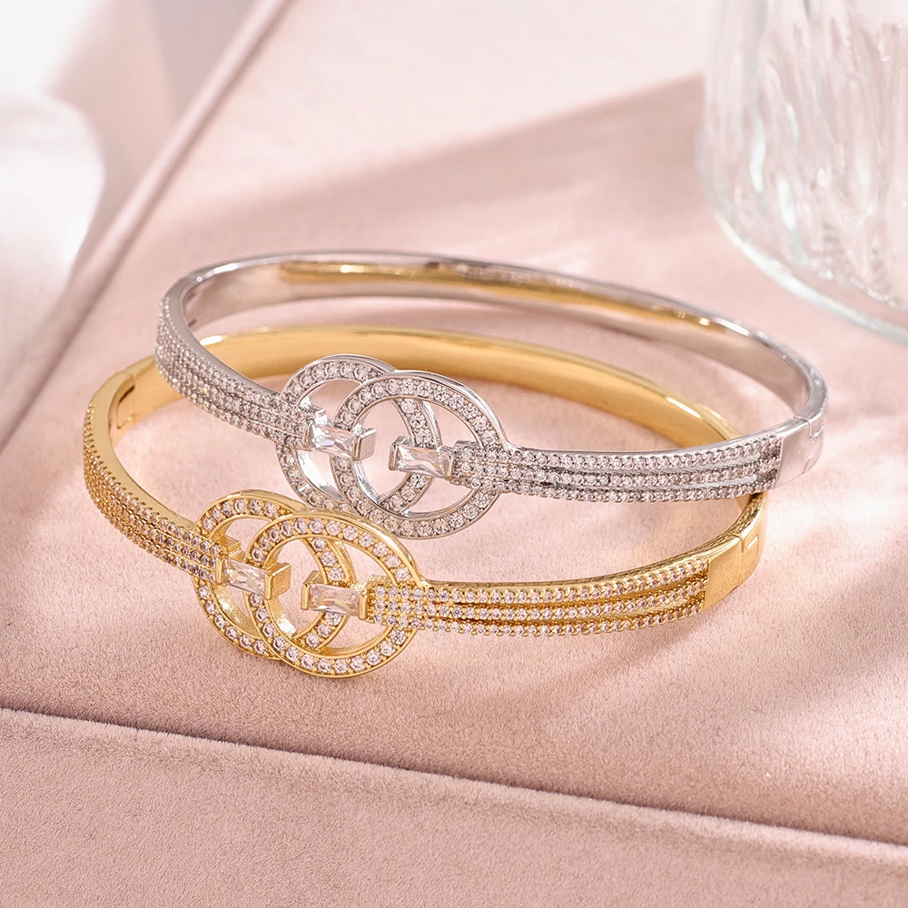 1PC Fashion Gold Silver Simple Luxury Women's Bracelet Double Circular Cross Inlaid Zircon Copper Bracelet as a Gift for Mom, Wi
1PC Fashion Gold Silver Simple Luxury Women's Bracelet Double Circular Cross Inlaid Zircon Copper Bracelet as a Gift for Mom, Wi
