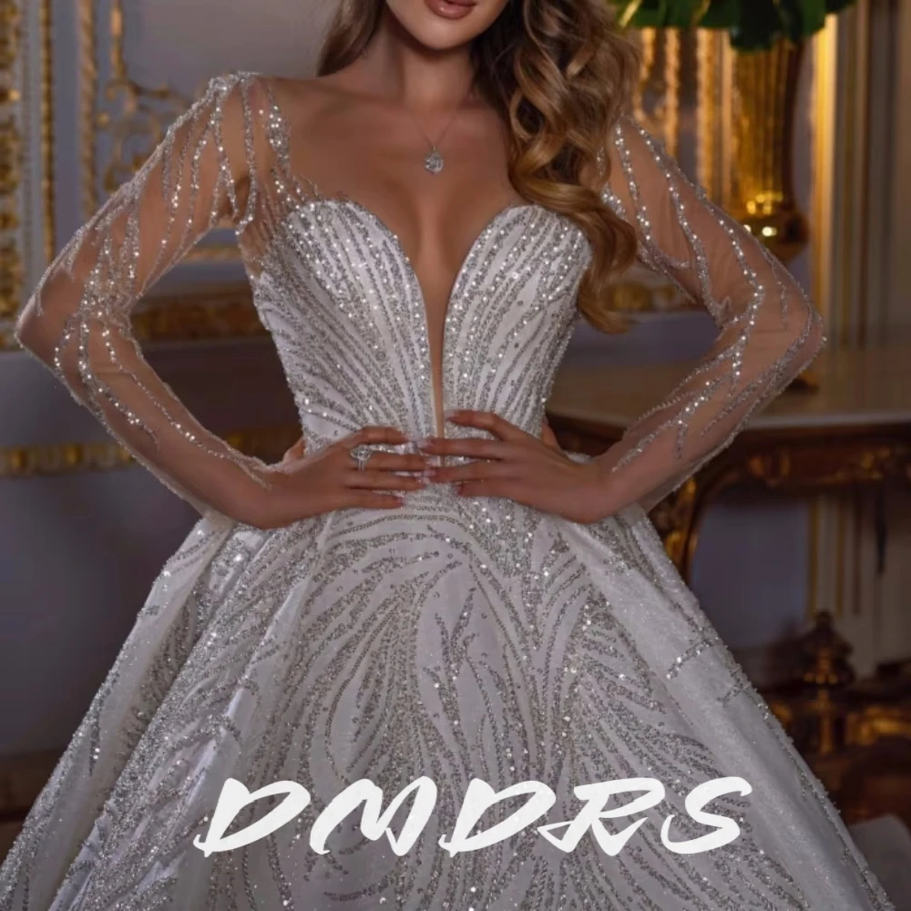 Sparkly Sweetheart Neck Wedding Dress Stunning Ball Gown Dress For Bride Modern Floor-length Long Sleeves Bridal Gown Customized
Sparkly Sweetheart Neck Wedding Dress Stunning Ball Gown Dress For Bride Modern Floor-length Long Sleeves Bridal Gown Customized